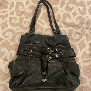 B. Makowsky black leather purse